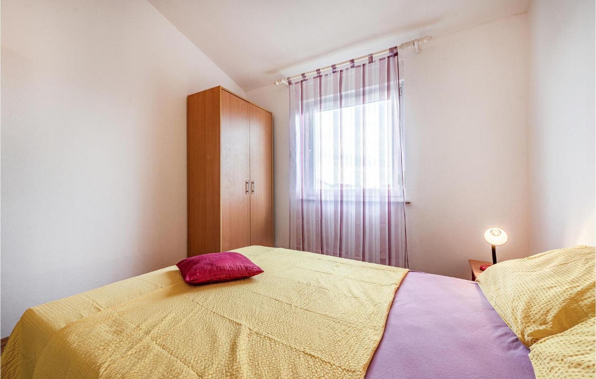 Beautiful Apartment In Vir With Wifi Eksteriør billede